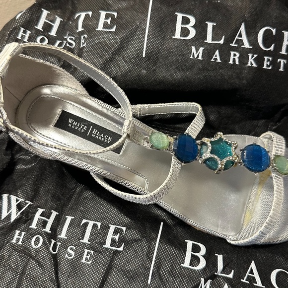 White House Black Market Silver Sandals Size 9 - Picture 4 of 5